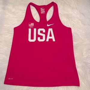 Like New! Nike Dri Fit athletic cut tee